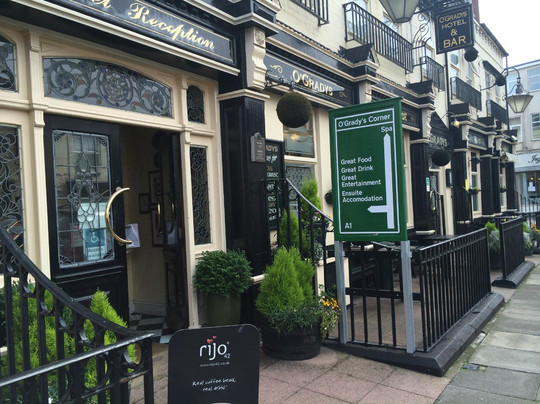 Marske-by-the-Sea酒店住宿-Ogradys Hotel