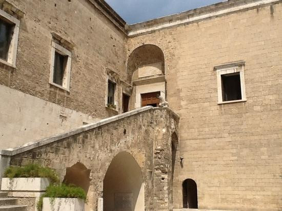 Castello Normanno Svevo-巴里必去景点
