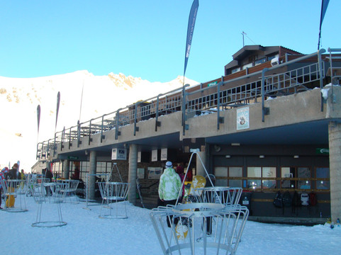 卓越山滑雪场-皇后镇必去景点
