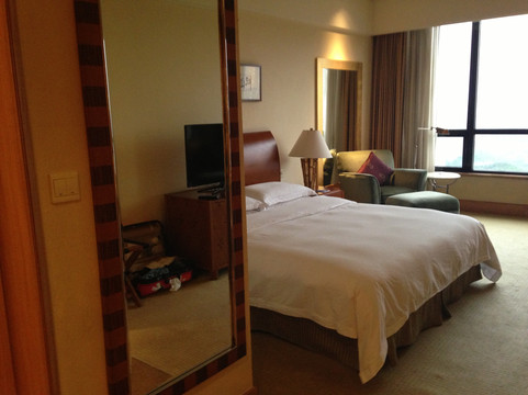 重庆希尔顿酒店主图