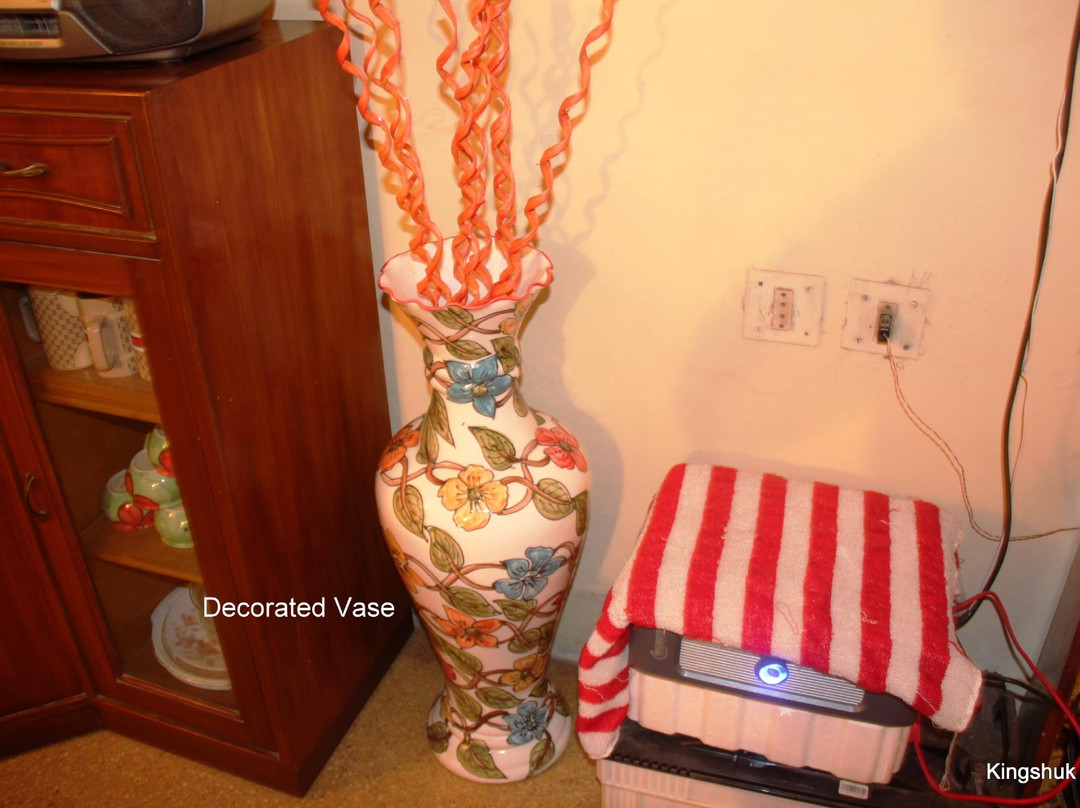 U.P. Ceramics & Handicrafts景点图片