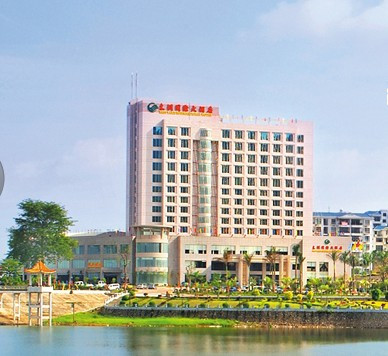 阳春东湖国际大酒店主图