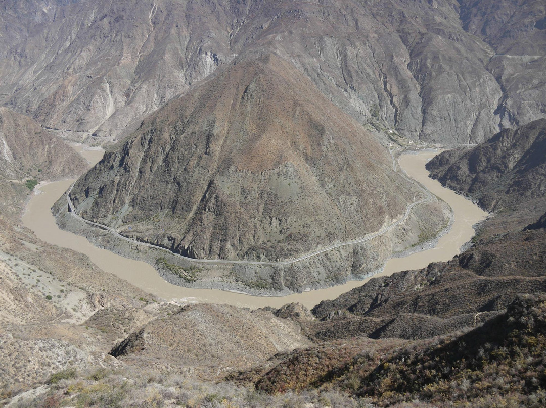 澜沧江大峡谷景点图片