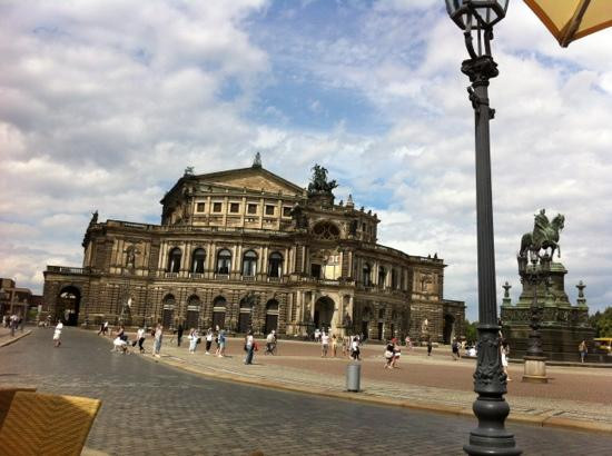 Semper Opera House (Semperoper)-德累斯顿必去景点