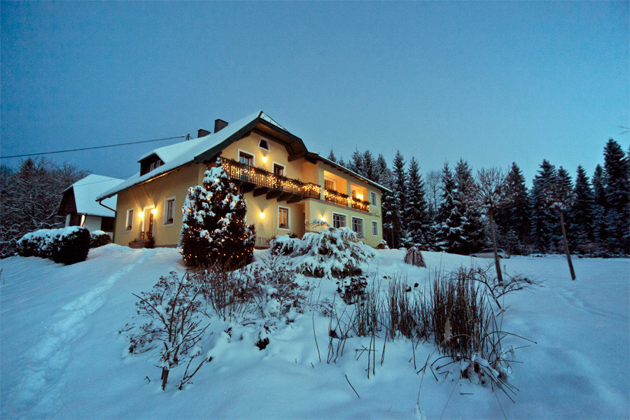 Appartements & Zimmer Almhof主图