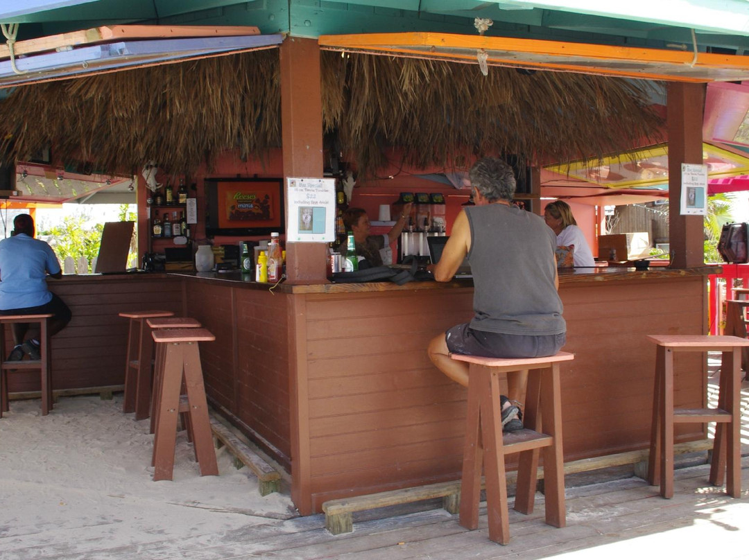 Guana Cay Beach景点图片