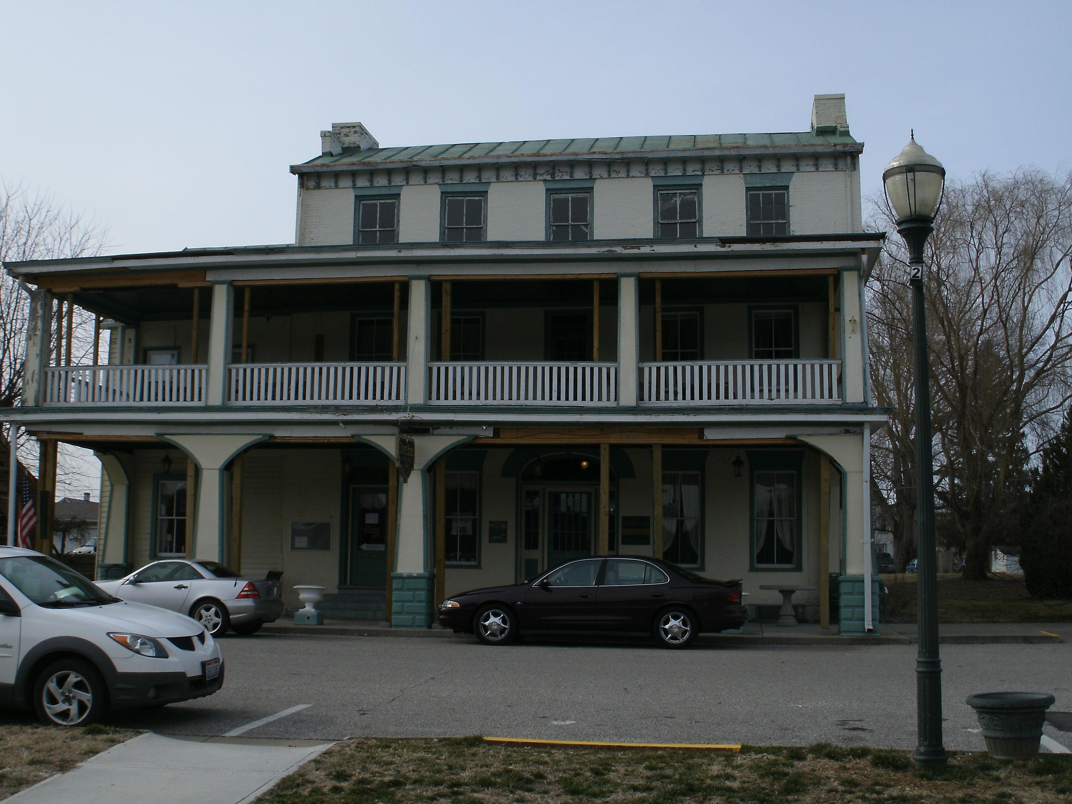 Empire House Hotel-浴室
