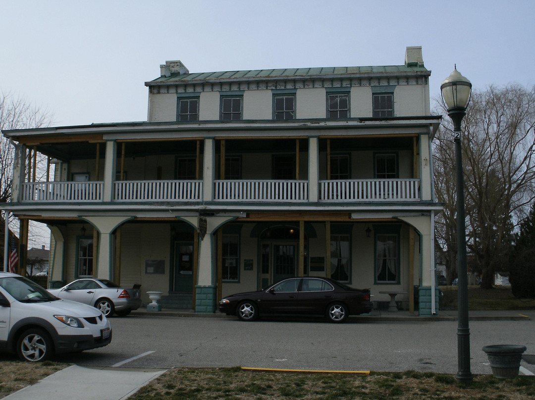 Empire House Hotel主图