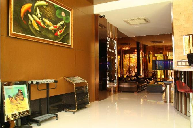 柠檬水晶酒店主图