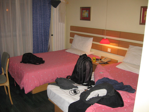 如家酒店·neo（天津红旗路宜宾道地铁站店）主图