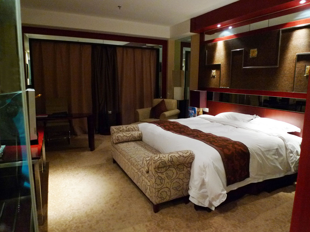 敦煌阳光沙州大酒店主图