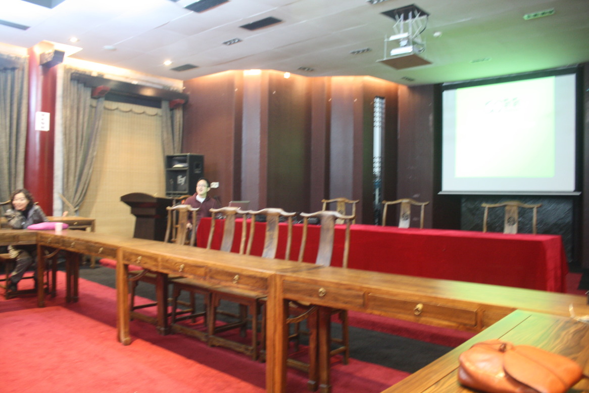 白龙潭皇家假日酒店-客卧