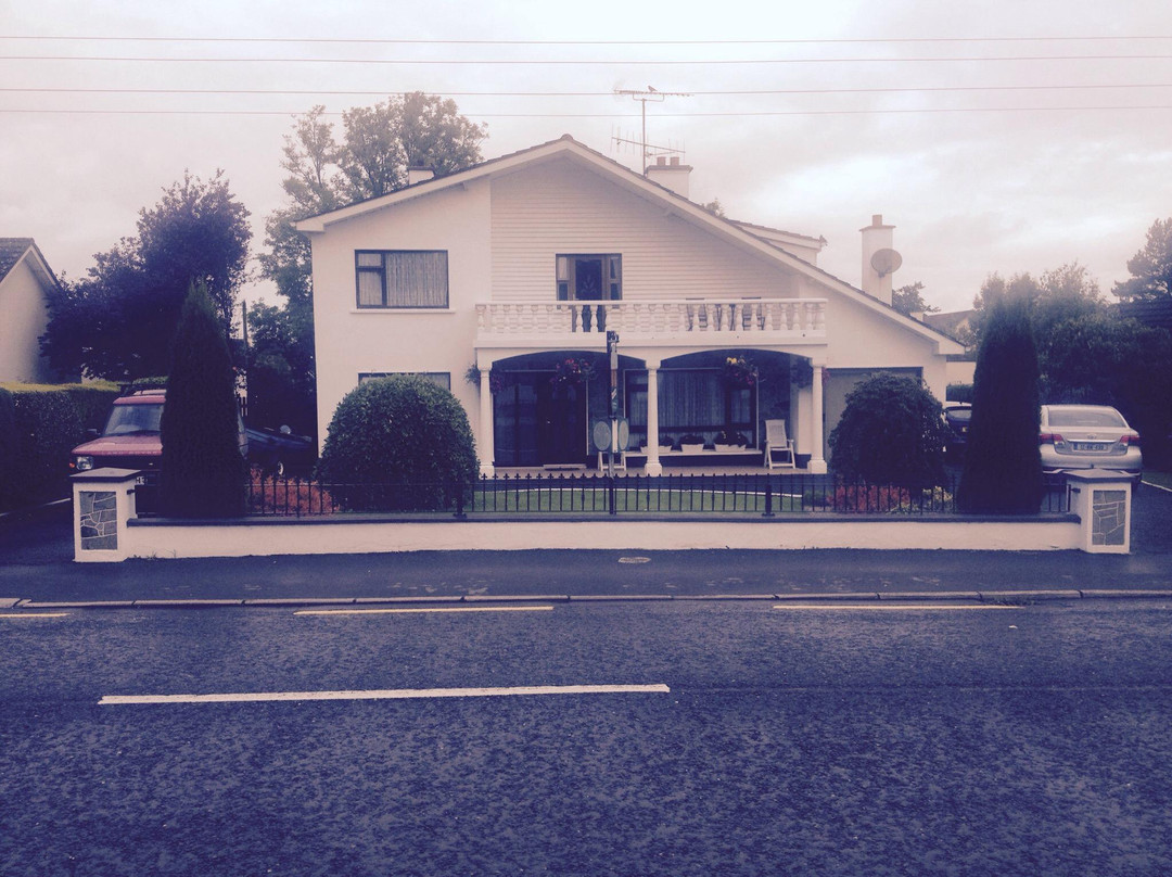 Rooskey酒店住宿-Avondale House