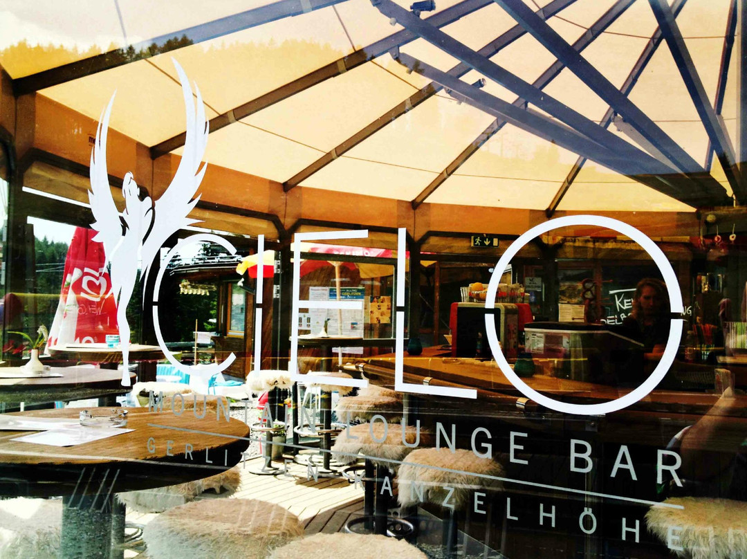 CIELO Mountain Lounge Bar