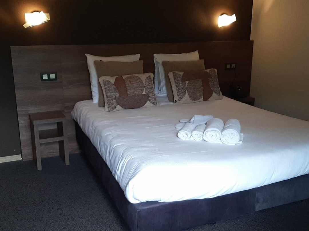 Hotel Les Jardins De La Molignée主图