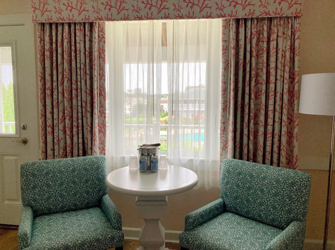 The Harborside Inn主图