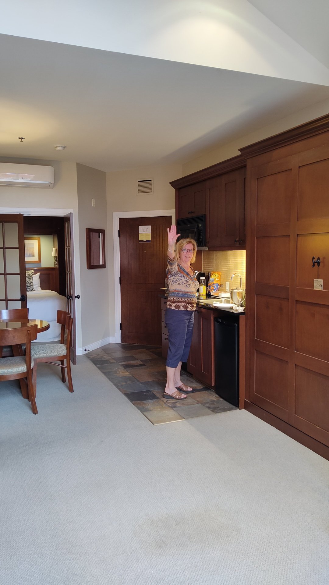 Chateau Beauvallon-客卧