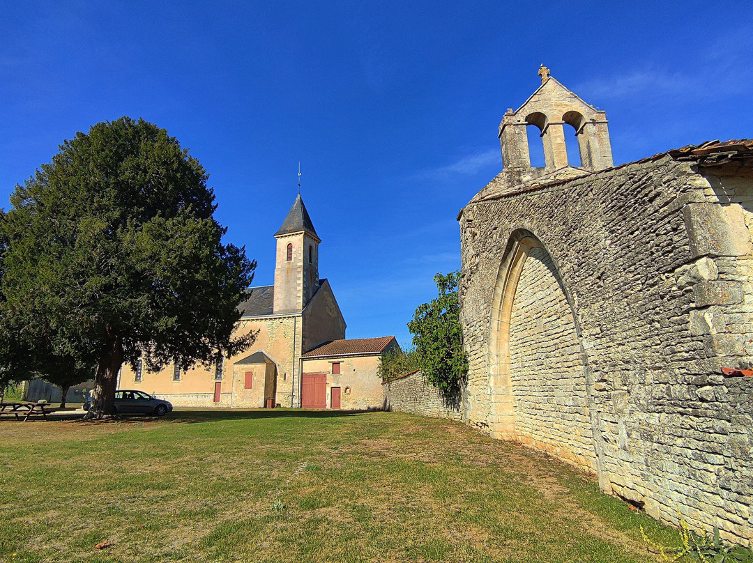 L’église Saint-Fulbert-et- Saint-Maixent景点图片