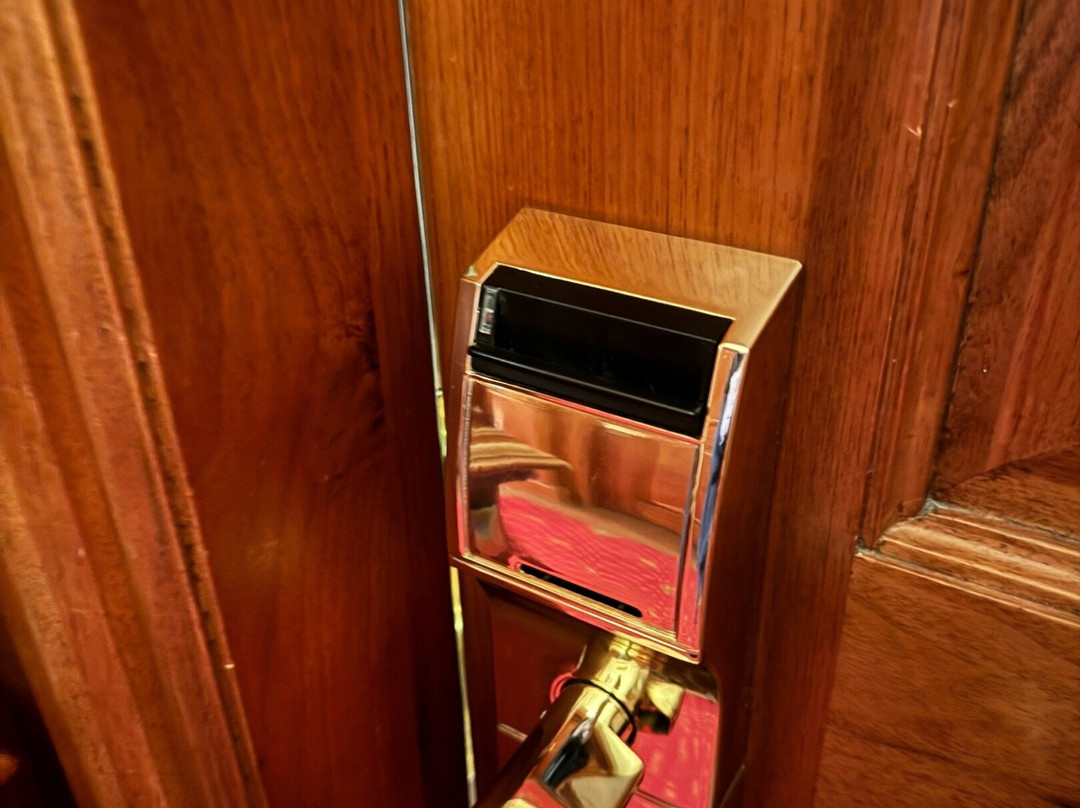 明斯克皇冠假日酒店主图