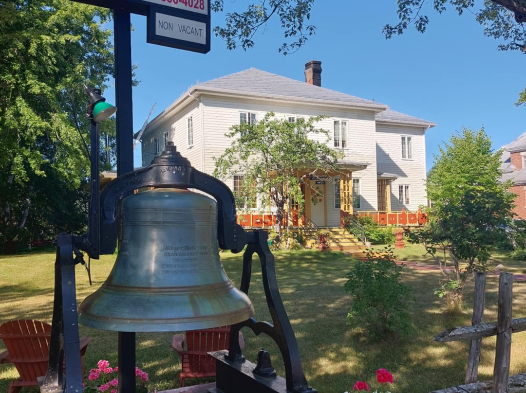 Gite a l'abri du clocher主图