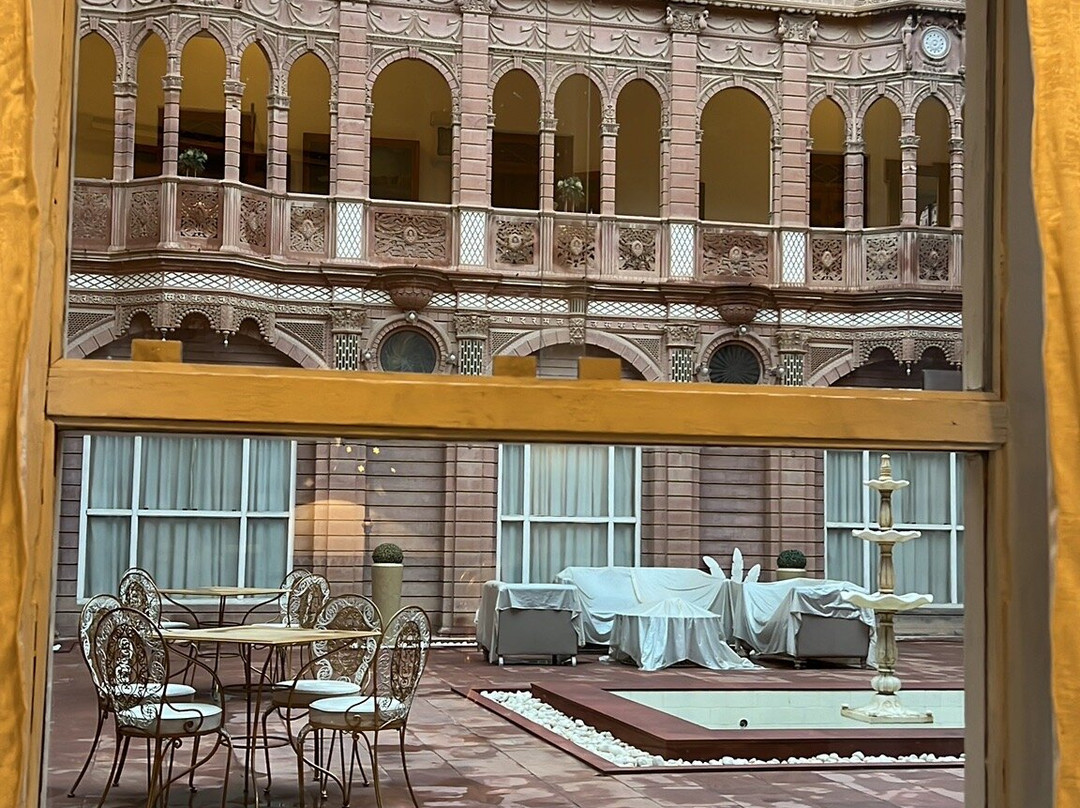 班瓦尔尼瓦斯酒店主图