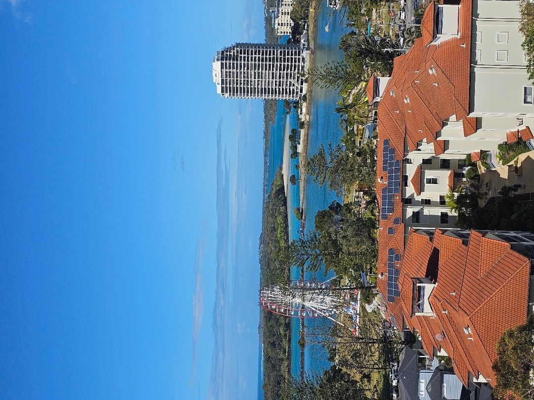 格林蒙特海滩度假酒店主图