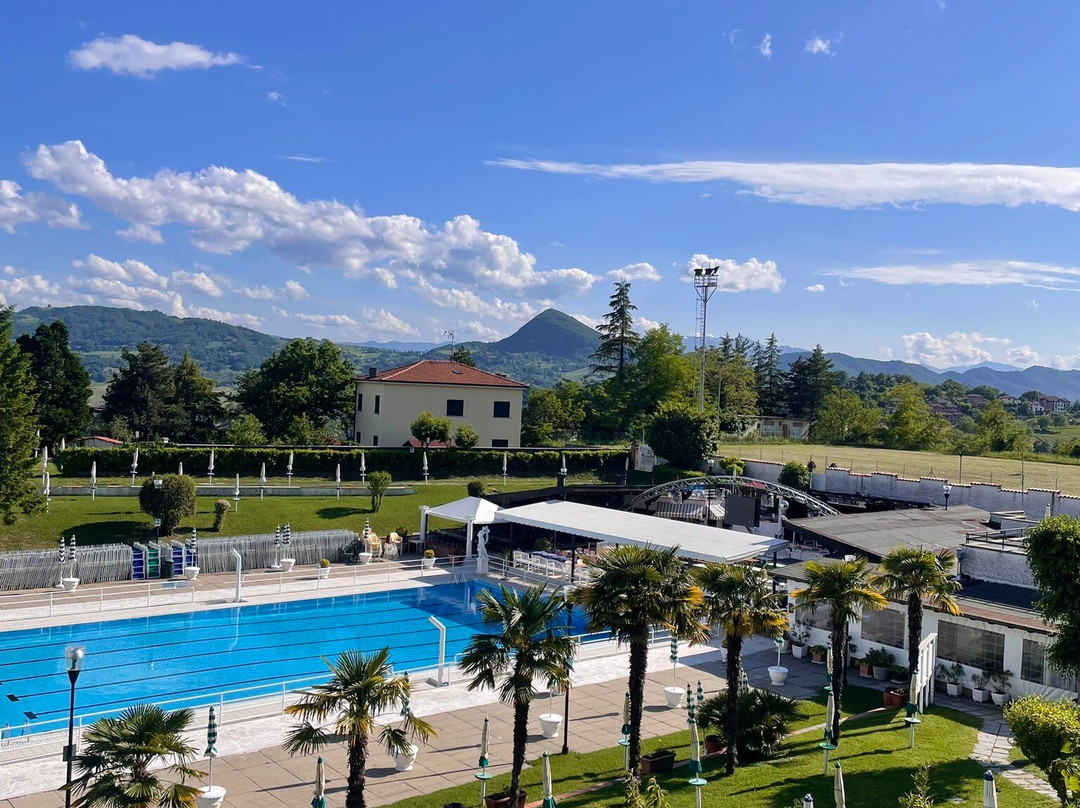 Lido dei Calanchi-Baiso必去景点