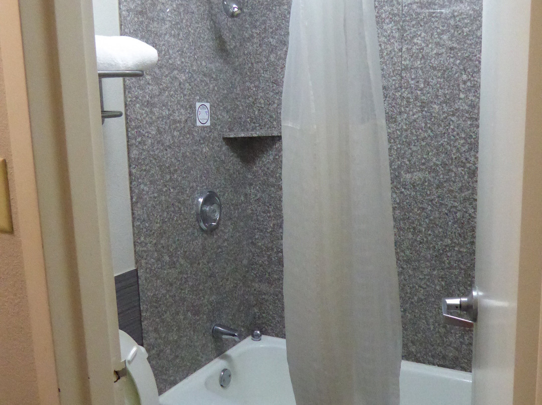 Ramada by Wyndham West Memphis主图