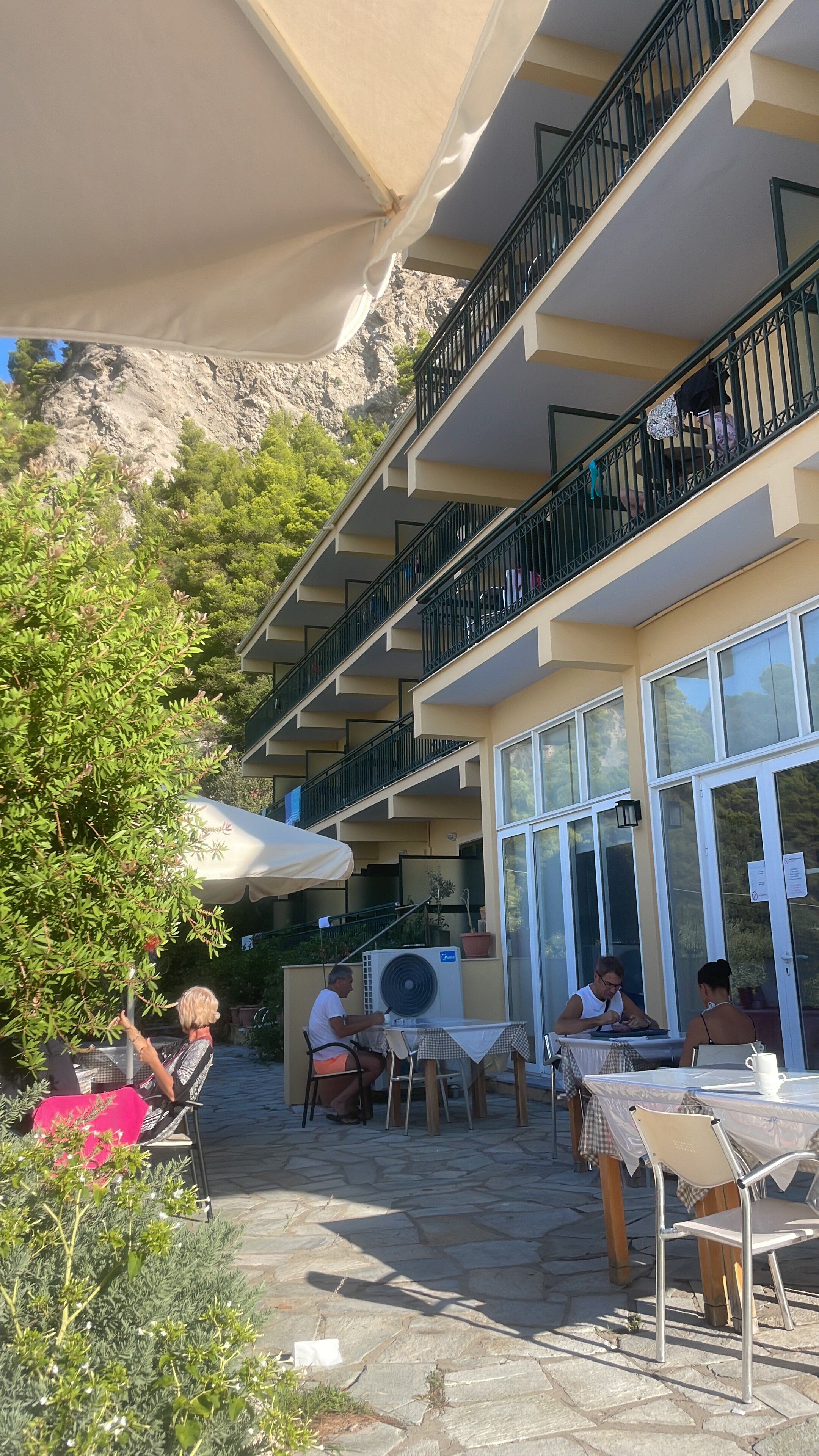 Glyfada Beach Hotel-浴室