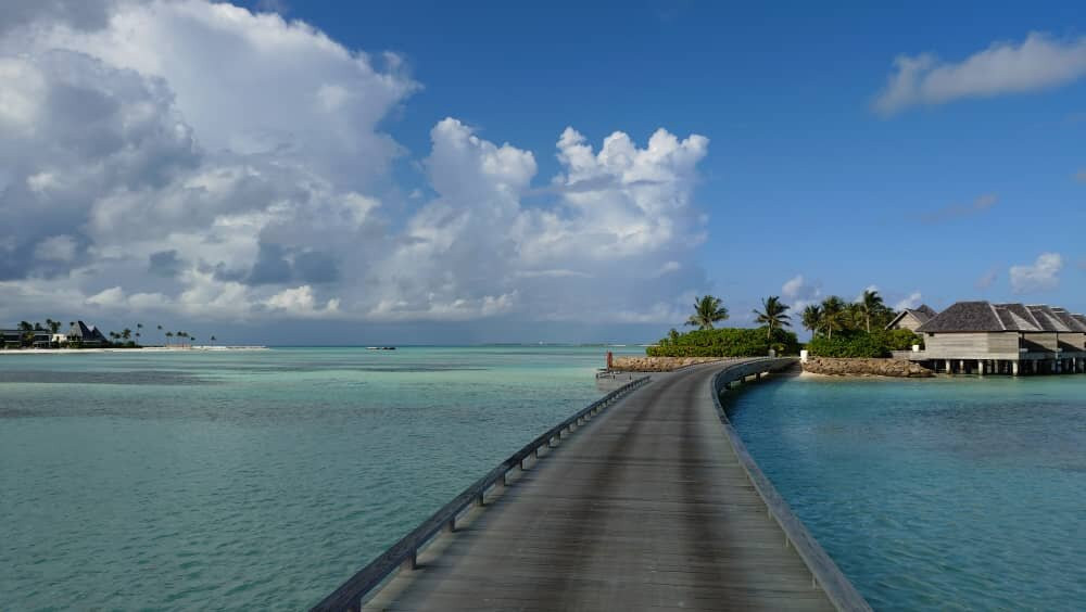 Kuda Villingili Resort Maldives主图