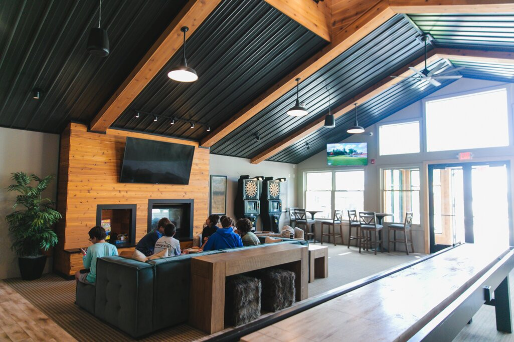 Quarterdeck Resort主图