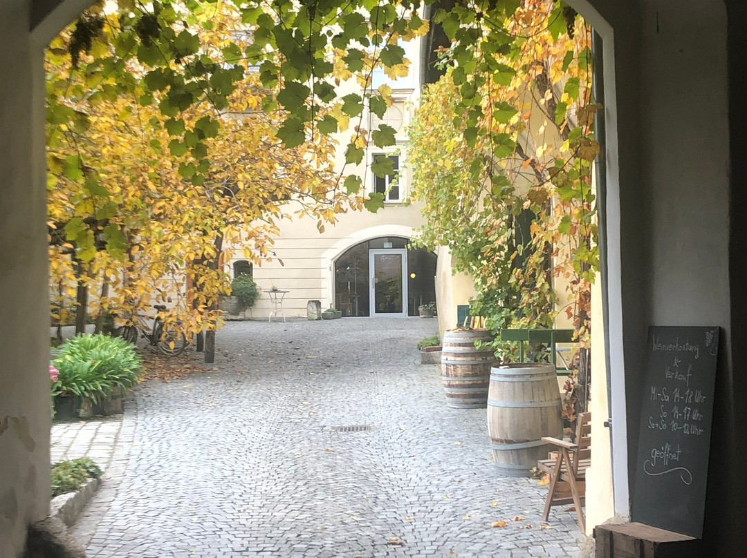 Gut Oberstockstall主图