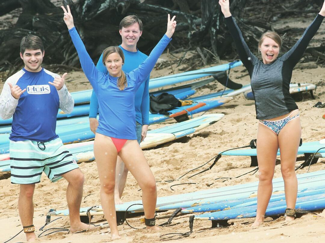 North Shore Surf Lessons-哈雷瓦必去景点