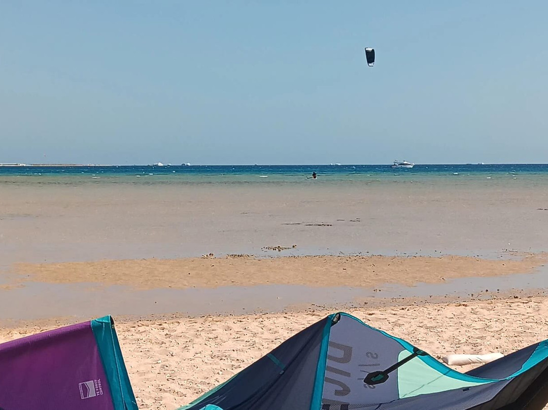 Abu Soma Riders Kitesurfing Center-索马湾必去景点