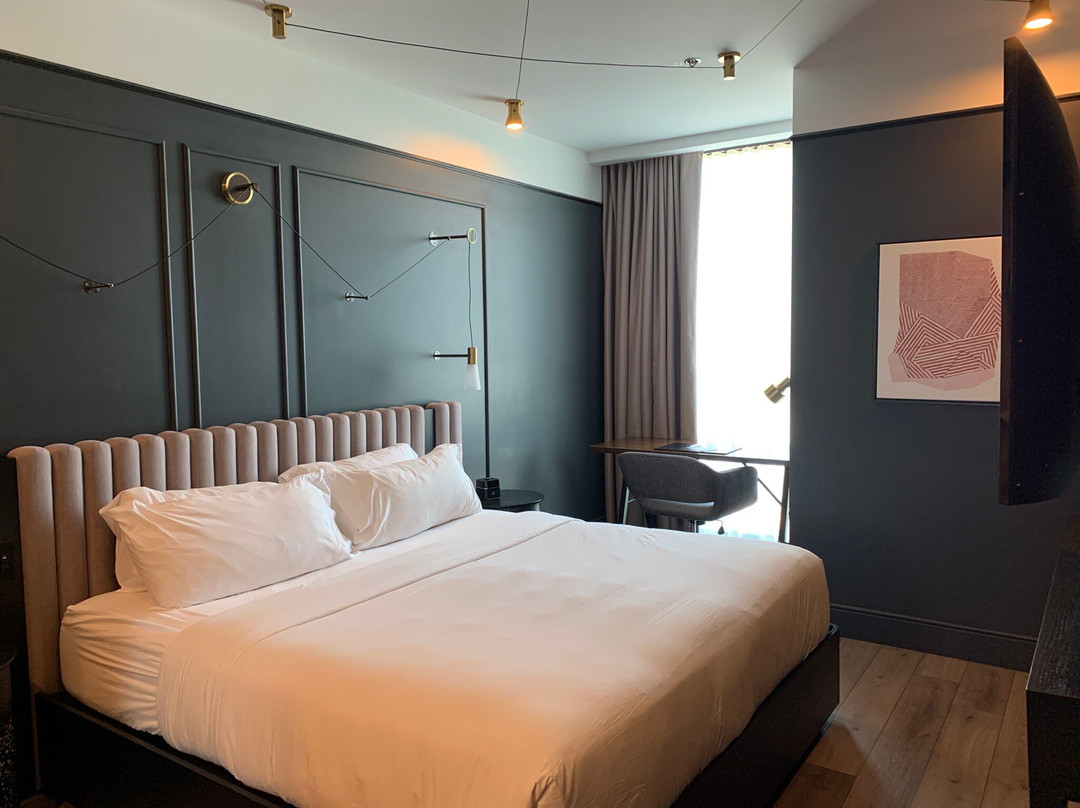 Renaissance Milwaukee West Hotel主图