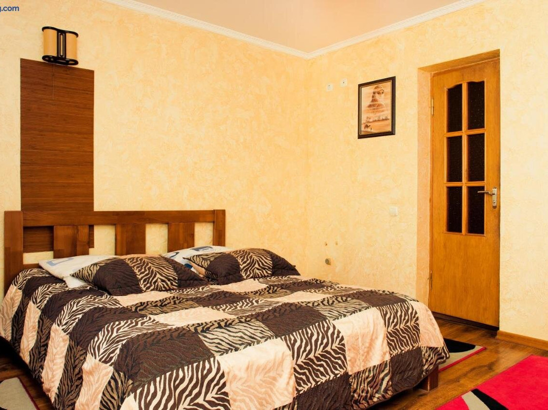 Pochayev酒店住宿-Filvarok Hotel