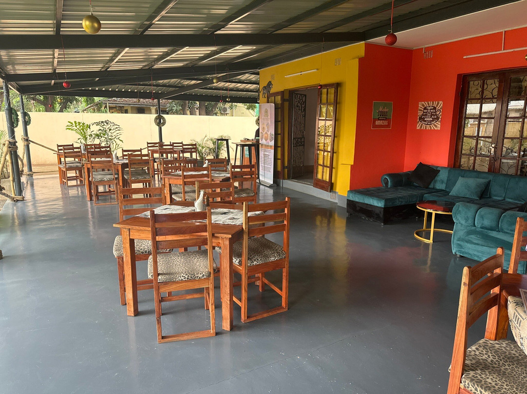 Nomad's Rest - Cafe and Bistro