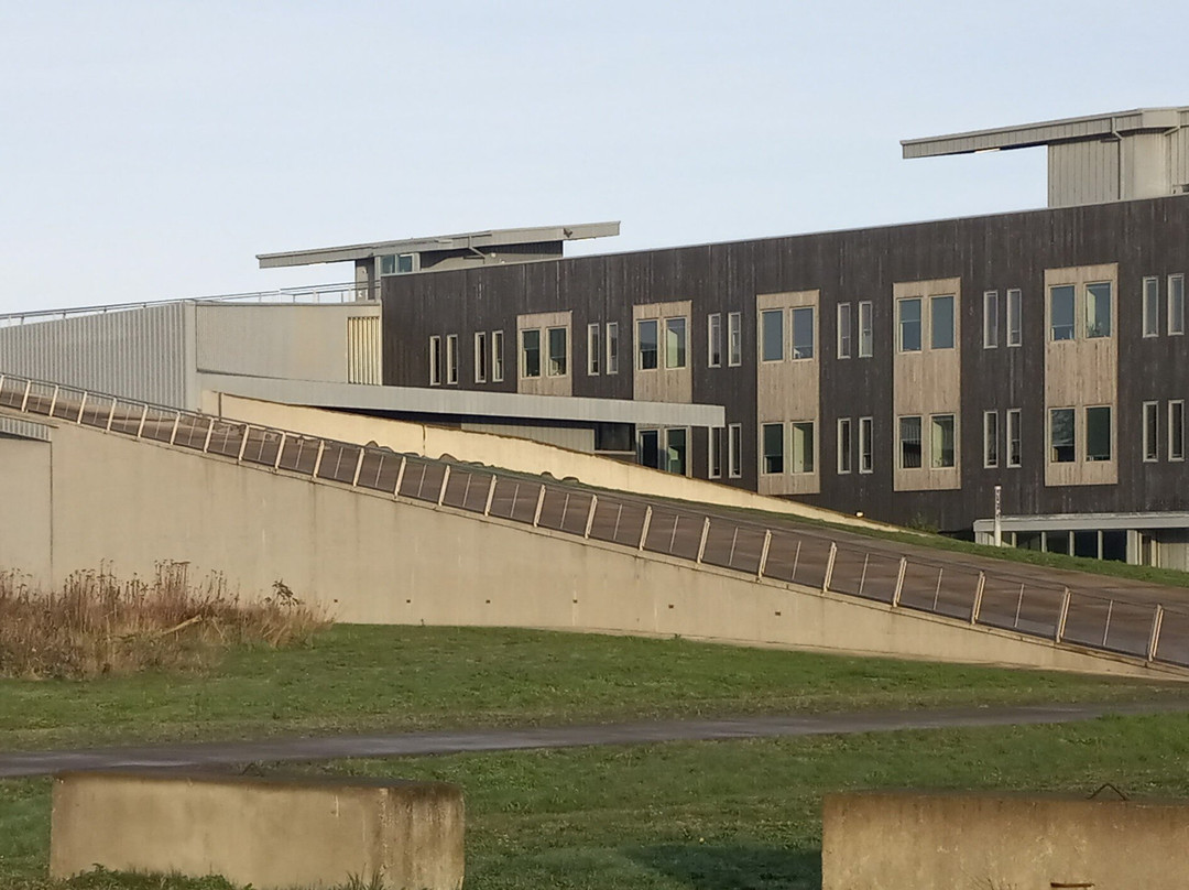 La Quinta Inn & Suites by Wyndham Newport主图