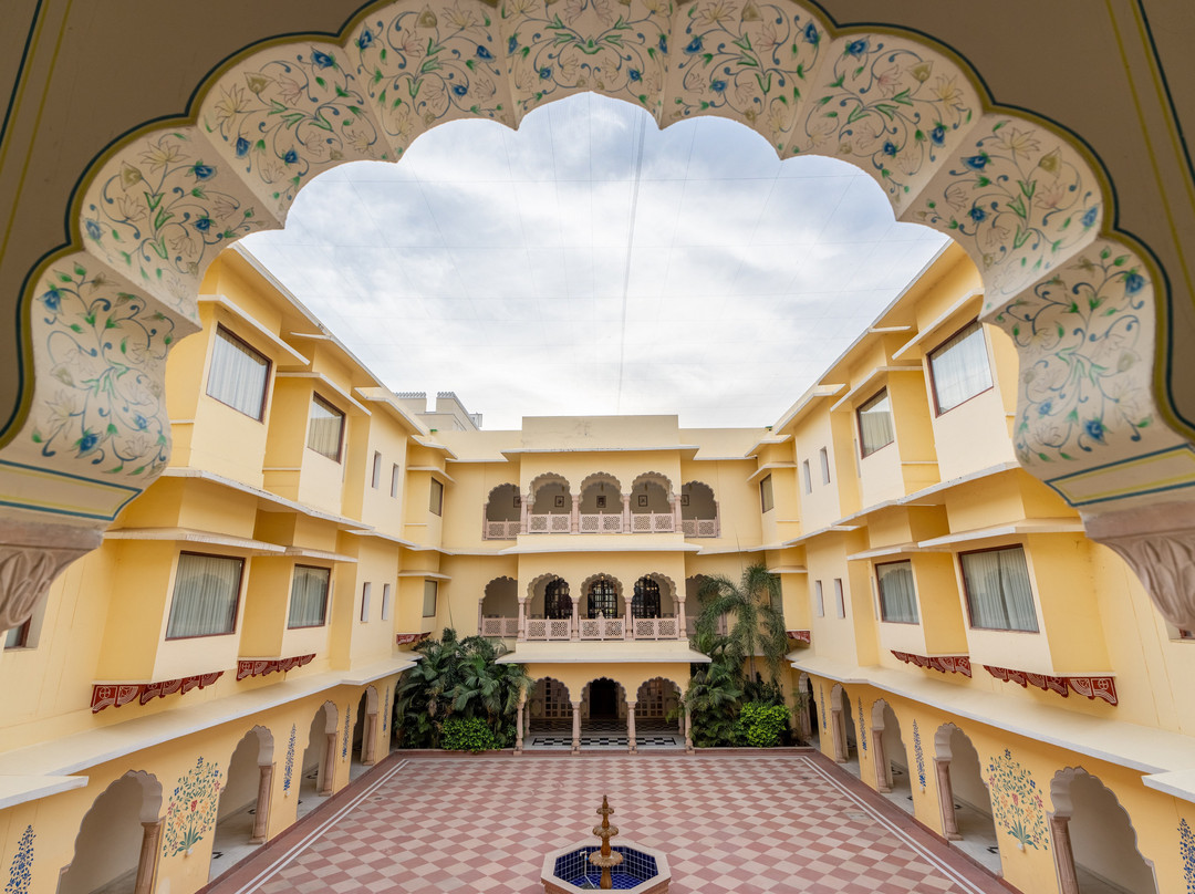 Hotel Raj Bagh Palace主图