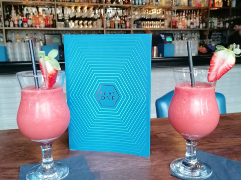 Be At One Leeds Millennium Square-利兹必去景点