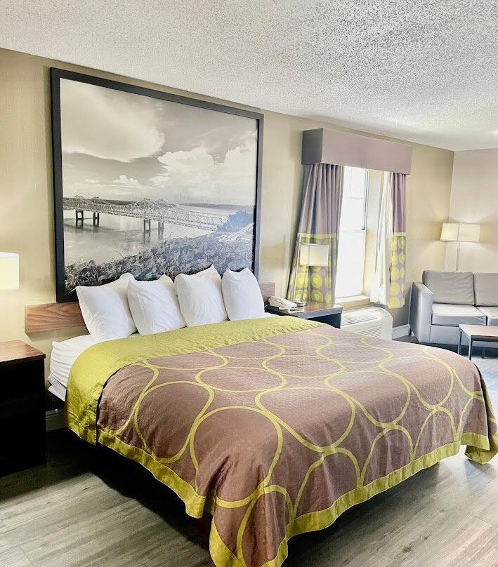 Super 8 By Wyndham Bay St. Louis主图