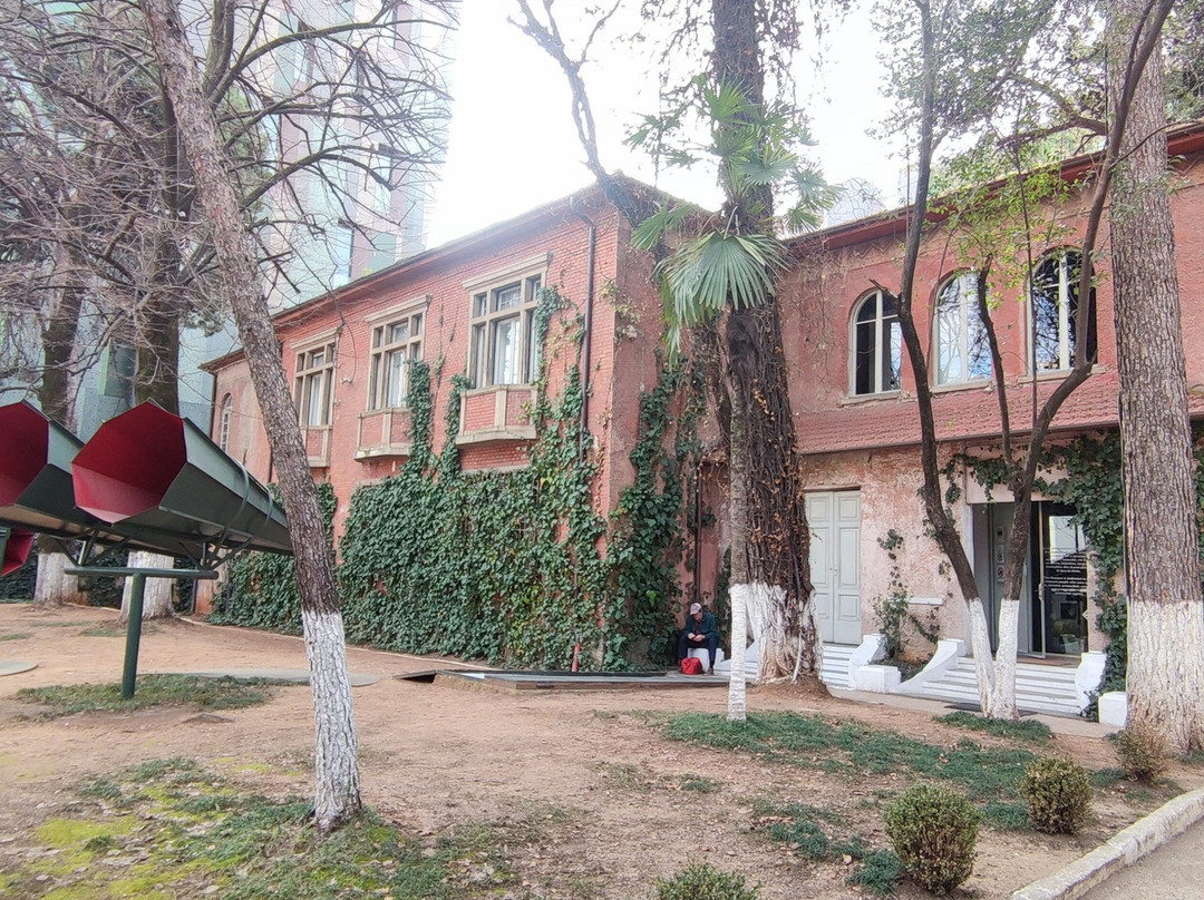 Bunker 1944 Bistro Lounge-地拉那必去景点