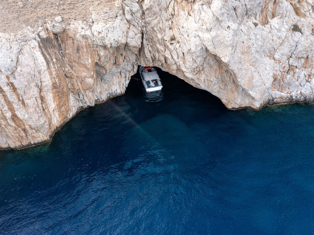 Folegandros Travel-卡拉沃斯塔西斯必去景点