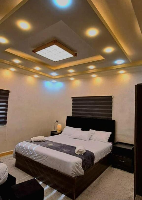 Hadrian's Arch主图