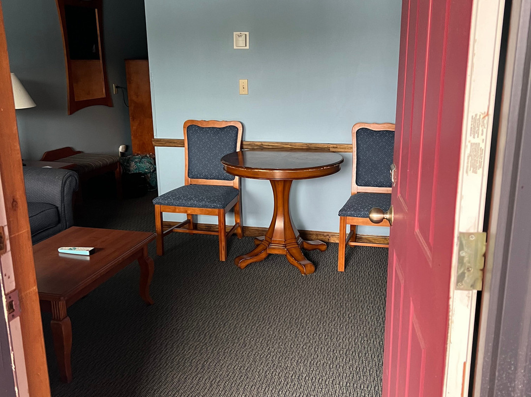 Water's Edge Inn主图