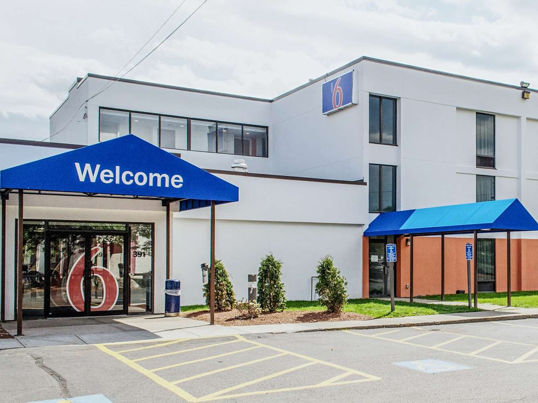 Motel 6 Brockton