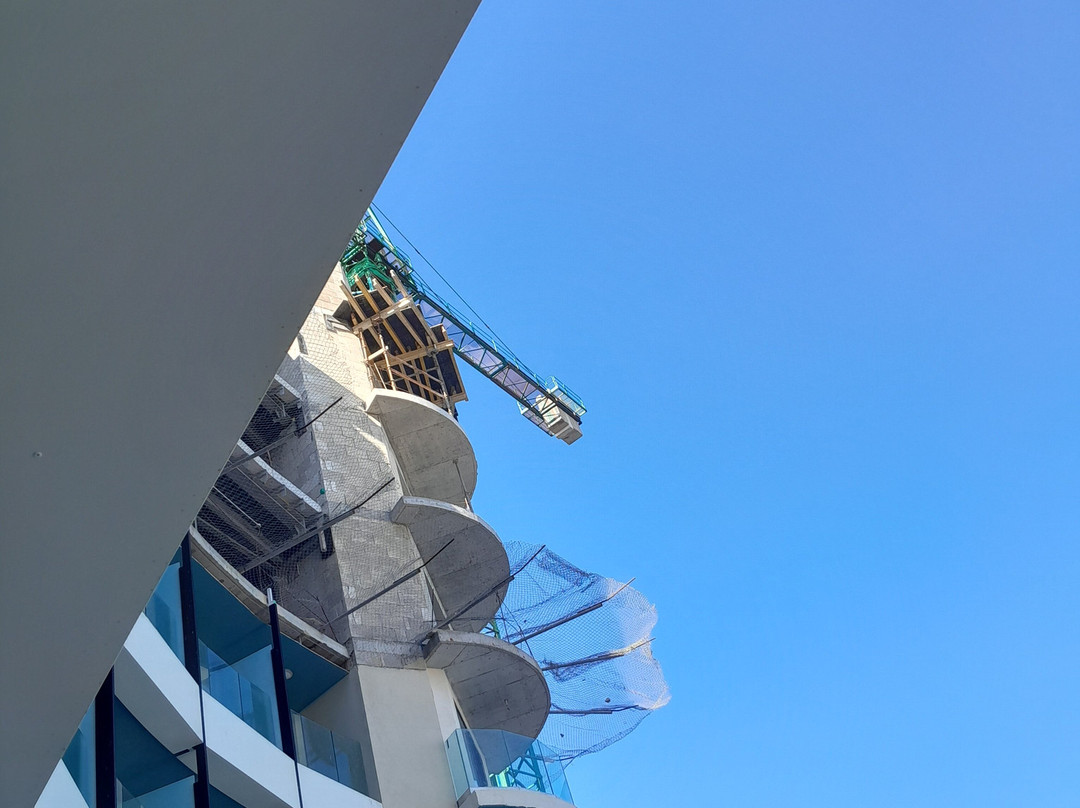 布雷鲁纳温泉酒店主图