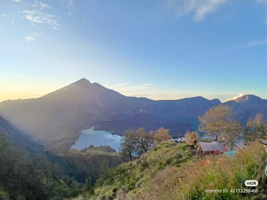 Reza Trekker - Day Tour-Senaru必去景点