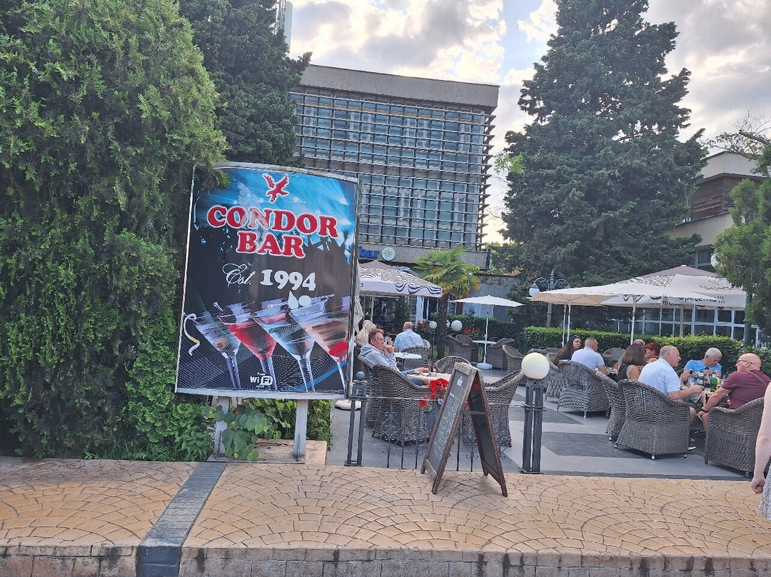 Condor Bar 94-晴滩必去景点
