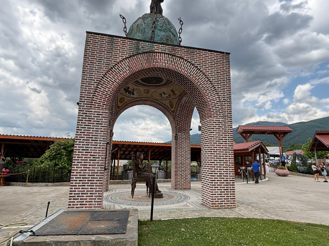 Damascena Ethnographic Complex-Pavel Banya必去景点